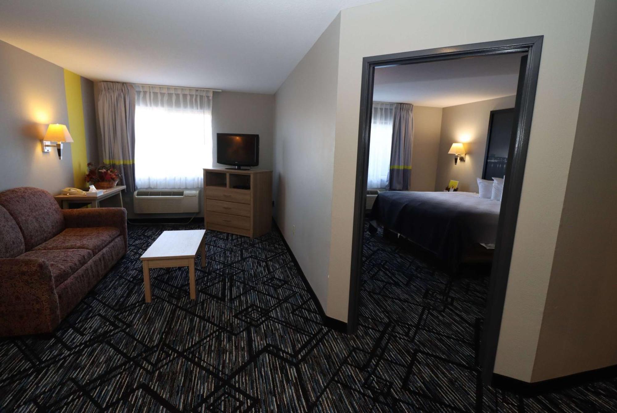 Super 8 By Wyndham Perryville Exterior photo
